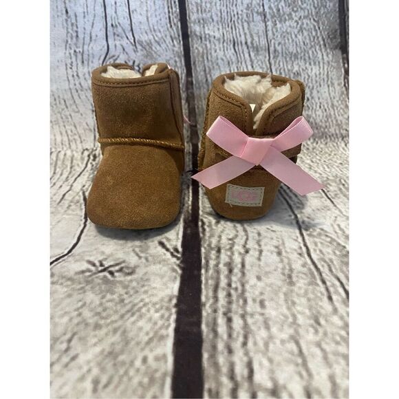 Ugg Bailey Bow baby Ugg boots - Picture 2 of 9